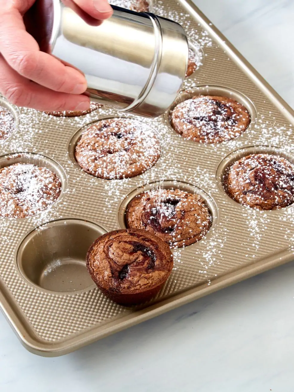 Anna Olson Kitchen 12-Cup Non-Stick Steel Muffin Pan