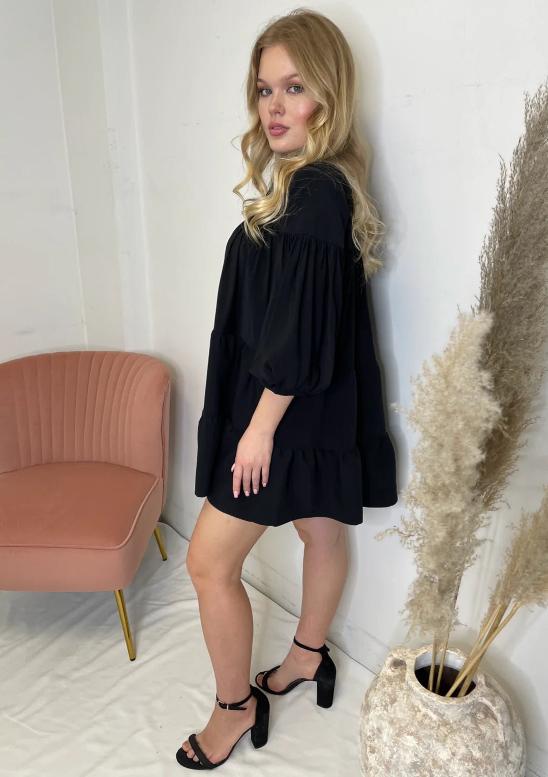 The Pink Door Puff Sleeve Dress - Black